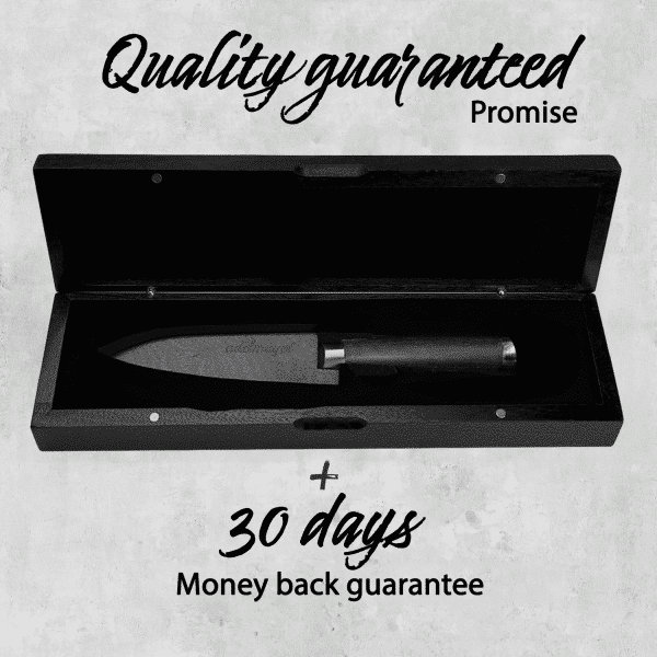 Chef's knife with guarantee in presentation box.